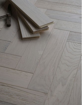 19” White Oil Oak Parquet EC2H